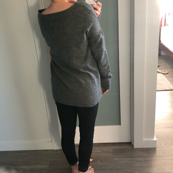 Over Sized Grey Sweater - Picture 4 of 4